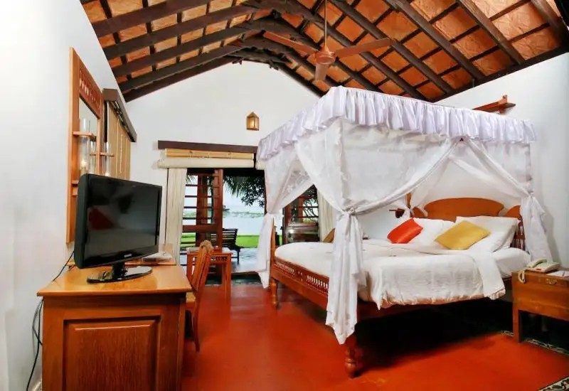PUNNAMADA RESORT