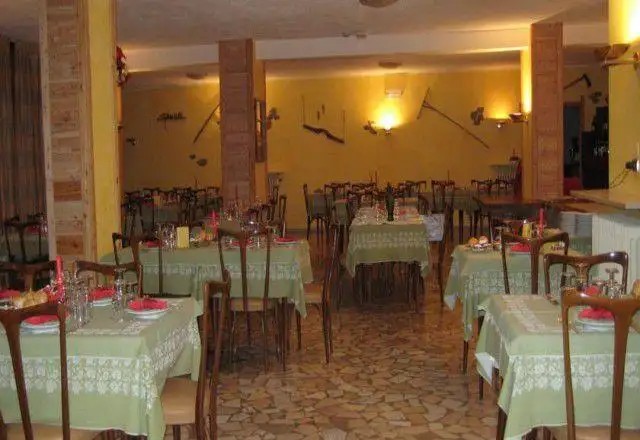 HOLIDAY DEBILI