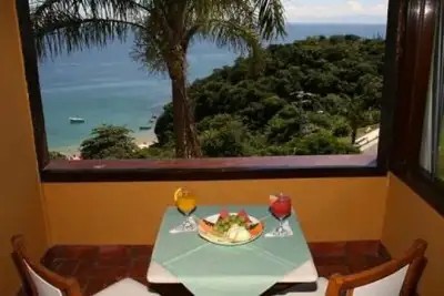 COLONNA GALAPAGOS GARDEN