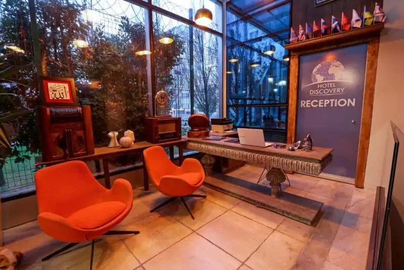 DISCOVERY HOTEL