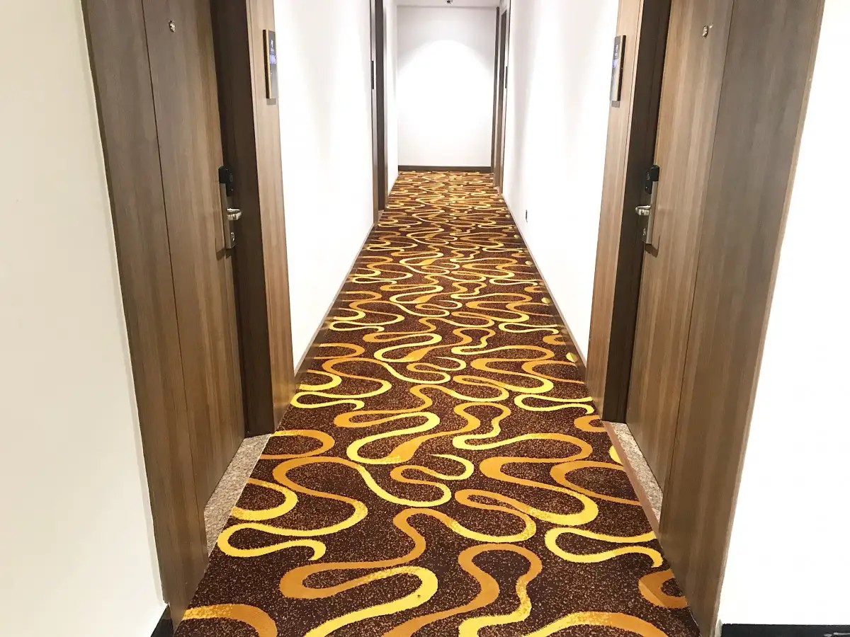 SENIA HOTEL