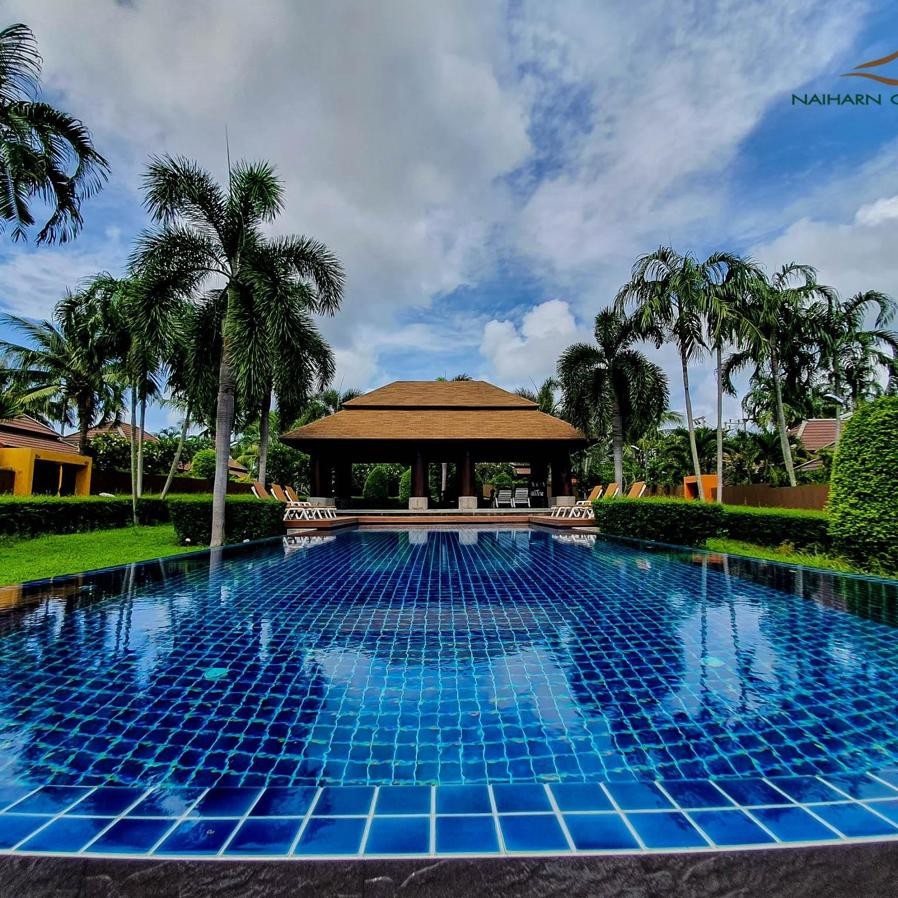 SETROVA NAI HARN GRAND POOL VILLA