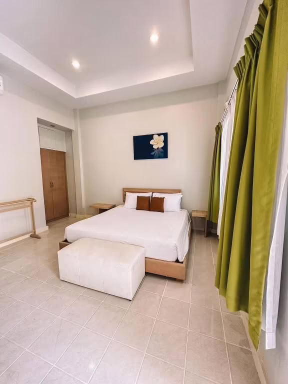 FAVORITE PLACE HOTEL