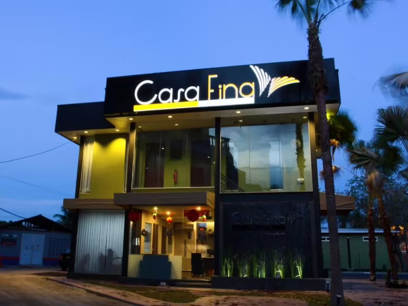 CASA FINA FINE HOMES