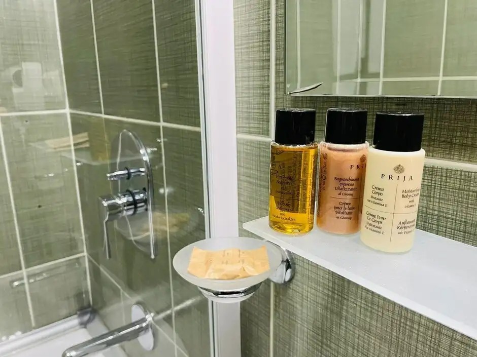 AURA BOUTIQUE HOTEL