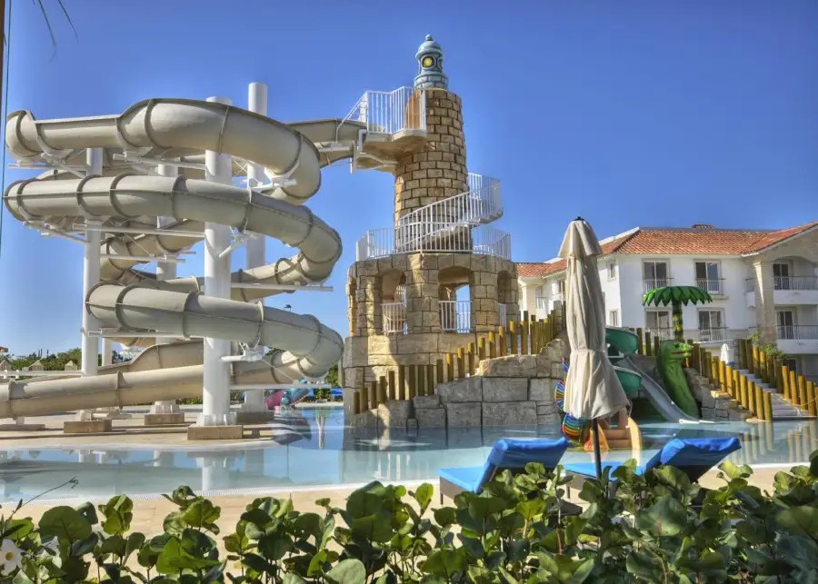 MIRANDA BAYAHIBE (EX. CADAQUES)