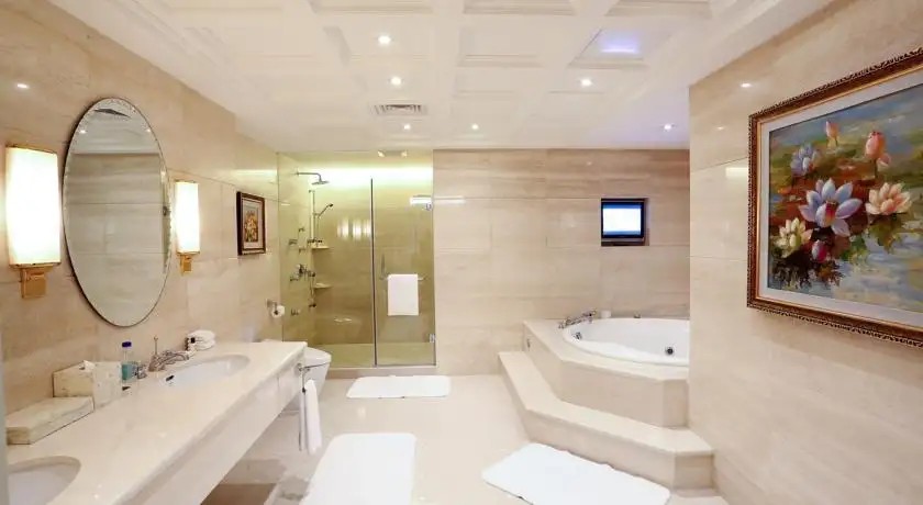 BOYUE BEIJING HOTEL (EX.RENAISSANCE BEIJING CHAOYANG)