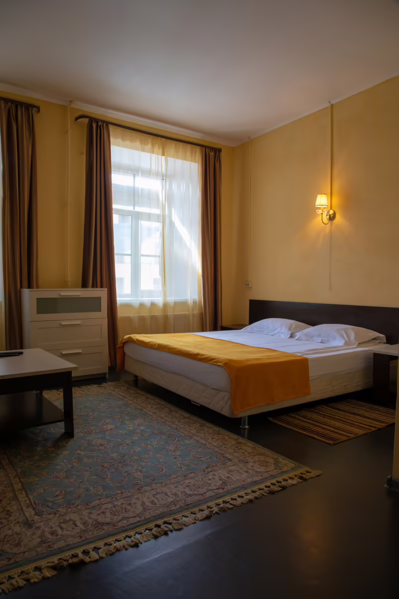 YELLOW HOTEL