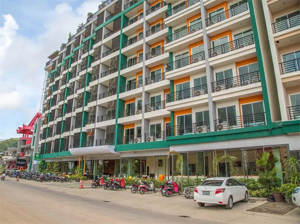 ZEPHYR GRAND HOTEL (EX.THE THREE BY APK)