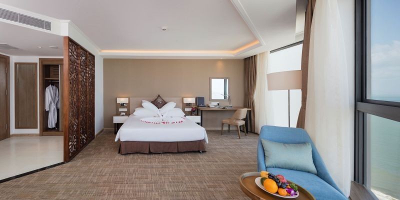 comodo suite balcony ocean view
