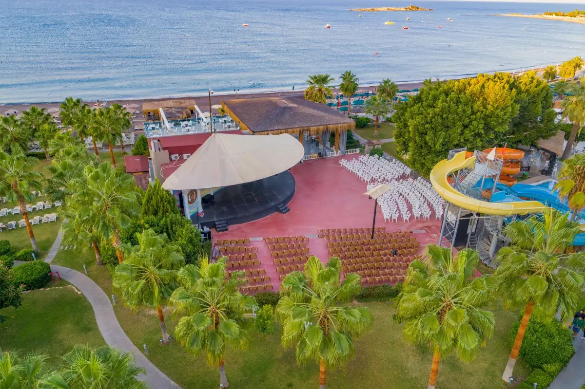 JUSTINIANO DELUXE RESORT