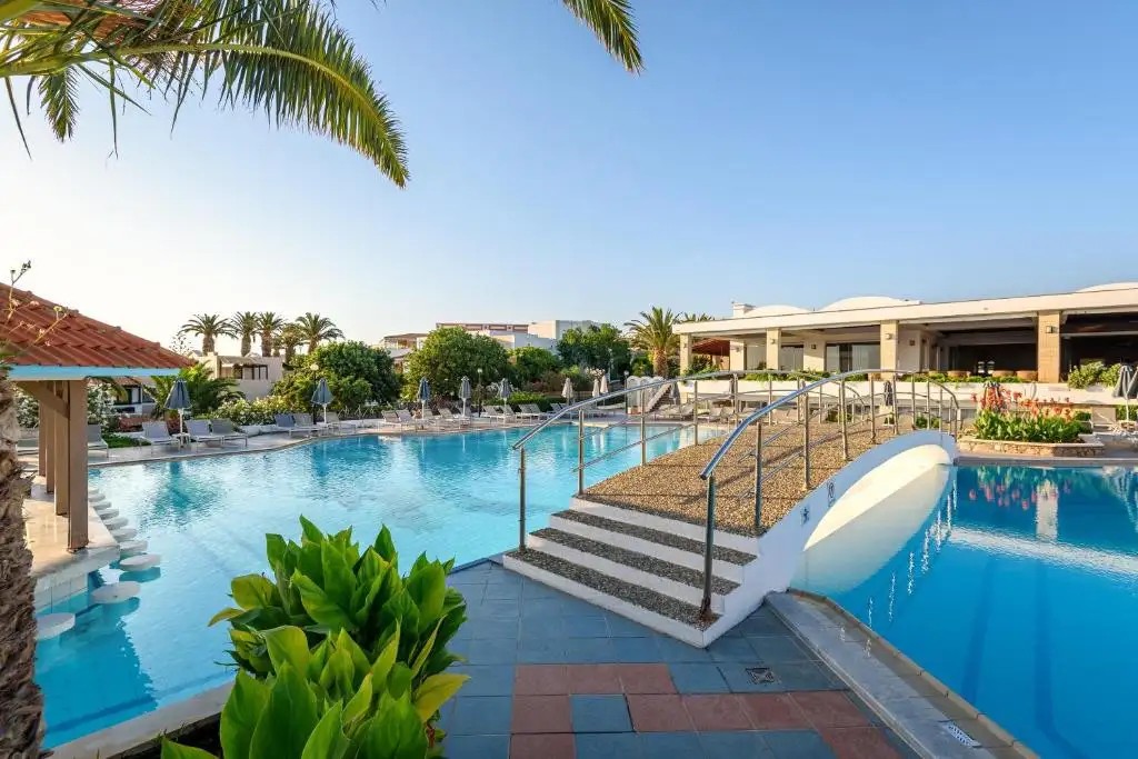 ANNABELLE BEACH RESORT