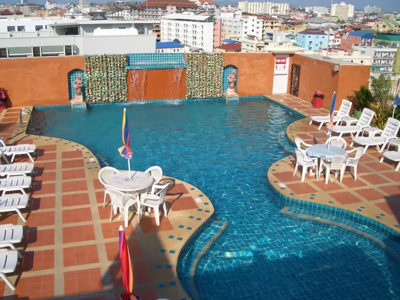 PATTAYA BAY RESORT