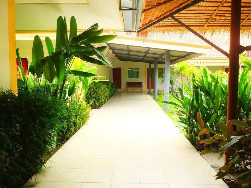 LOTUSLAND RESORT
