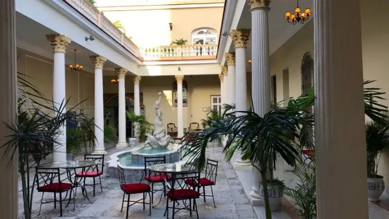 HOTEL E LA SEVILLANA