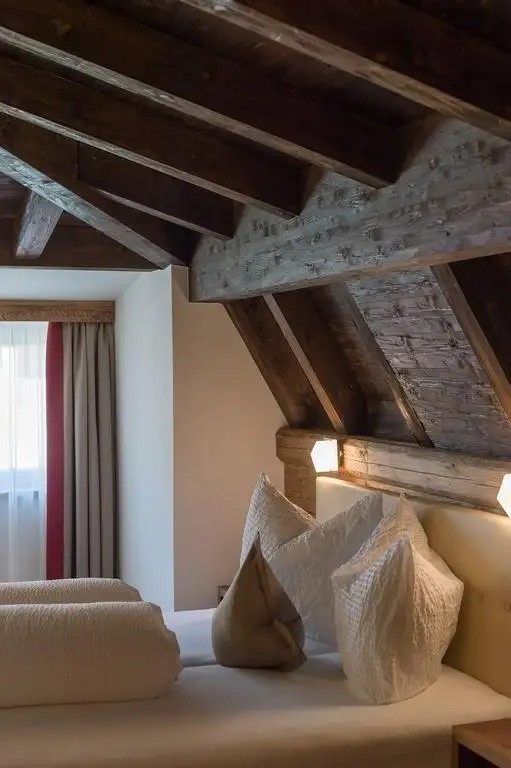 REGINAS ALPENLODGE APT