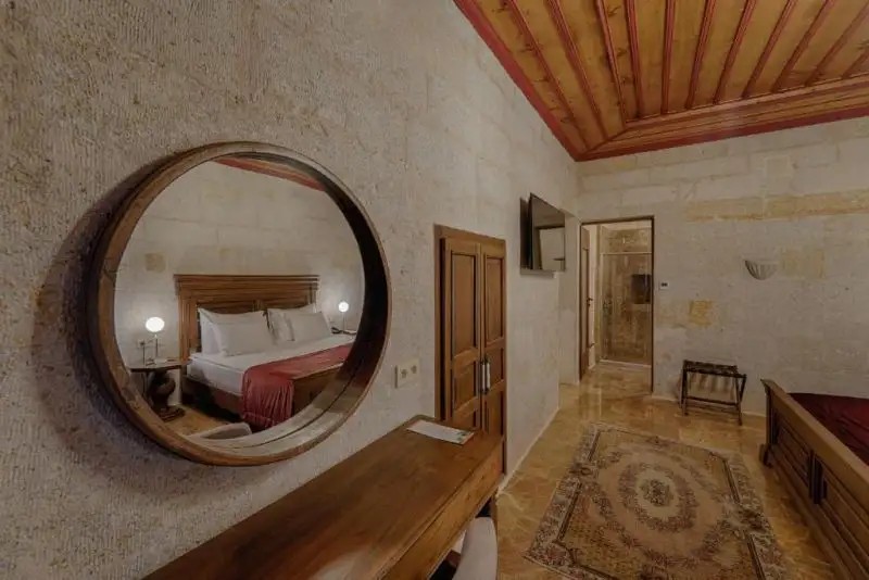 SOLEM CAVE SUITES