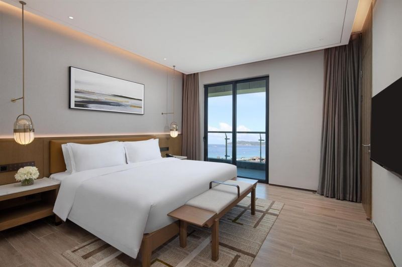 1 king 2 twin 2 bedroom suite ocean view