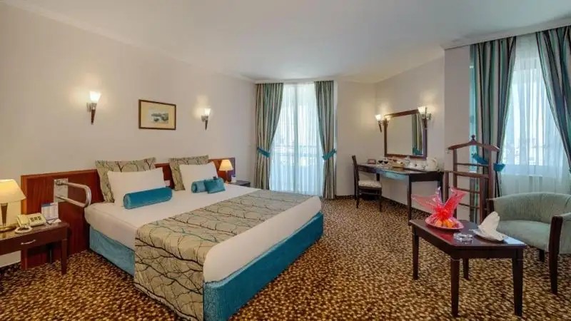 BEST WESTERN PLUS KHAN HOTEL