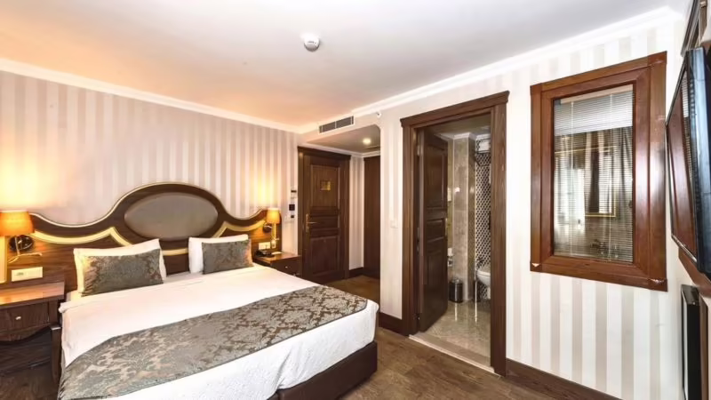 REALSTAR HOTEL