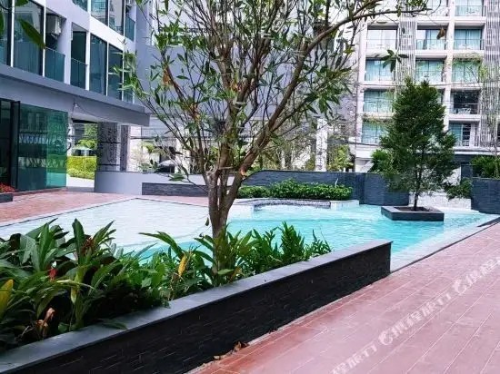 THE PROUD HOTEL PATTAYA