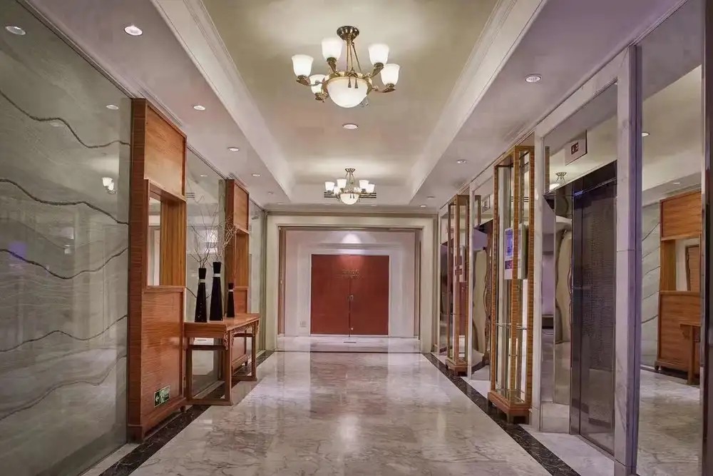 BEIJING 5L HOTEL (EX. TRADERS)