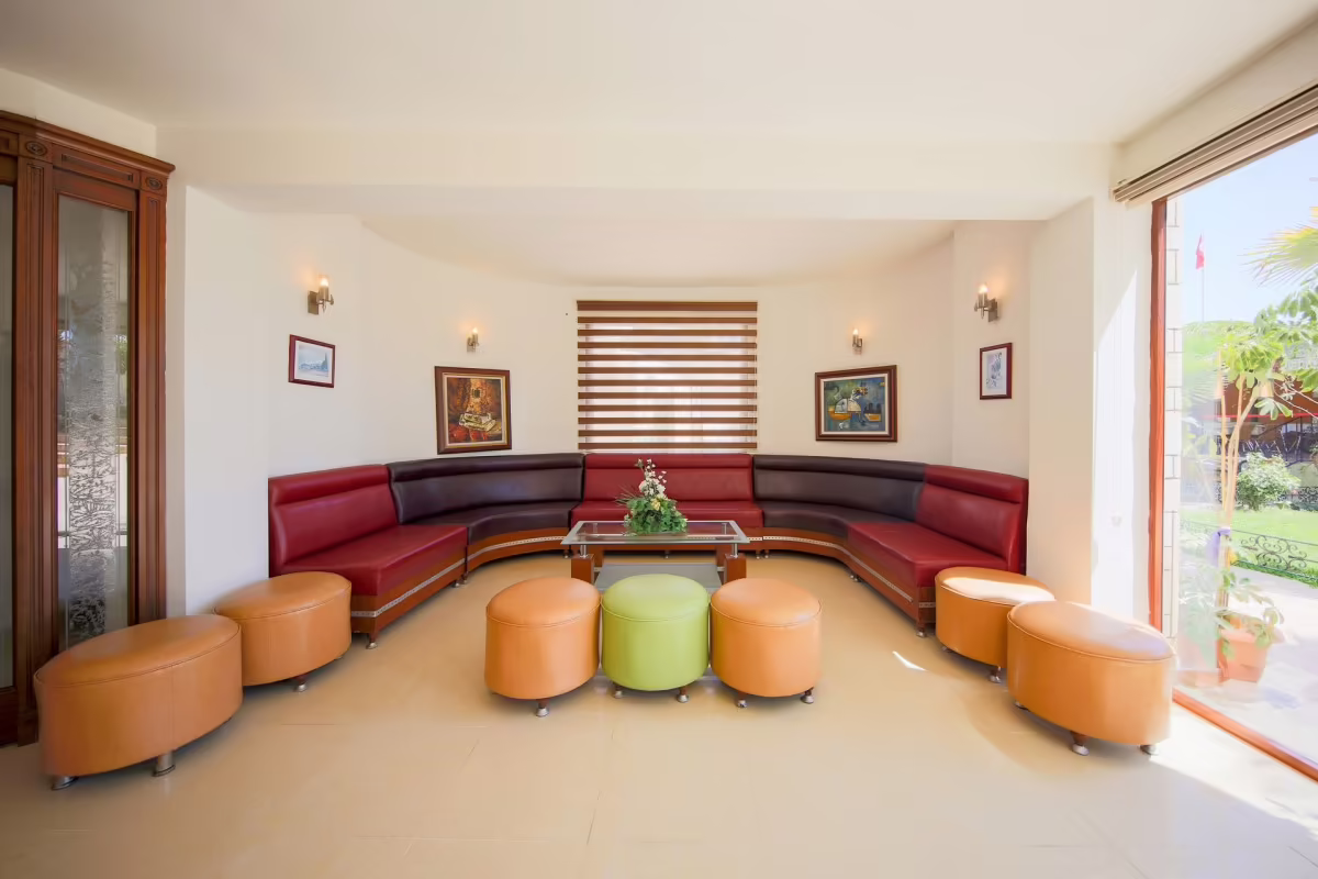 MAY GARDEN CLUB HOTEL