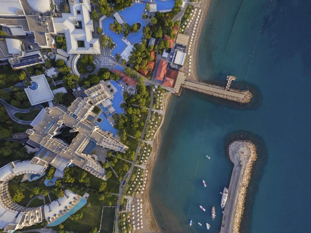 RIXOS SUNGATE THE LAND OF LEGENDS FREE ACCESS