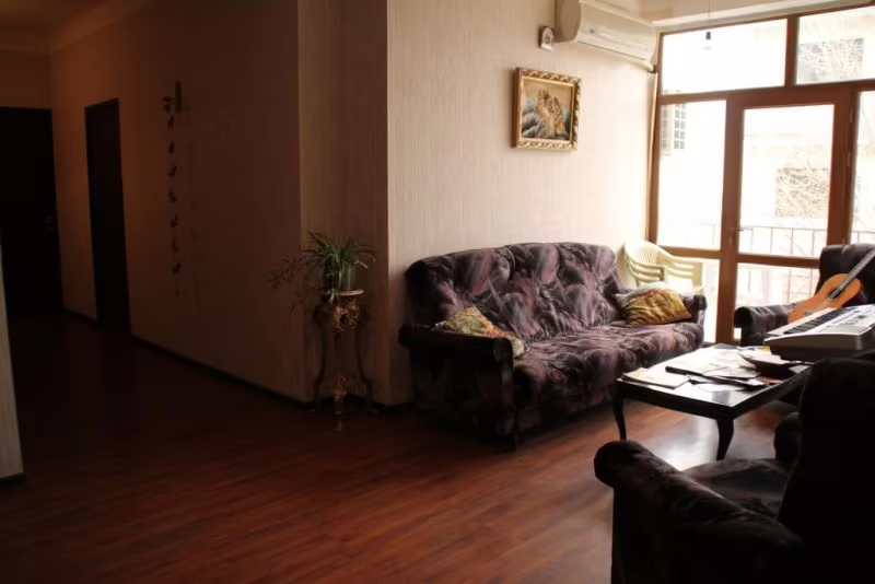 GLIDE HOSTEL