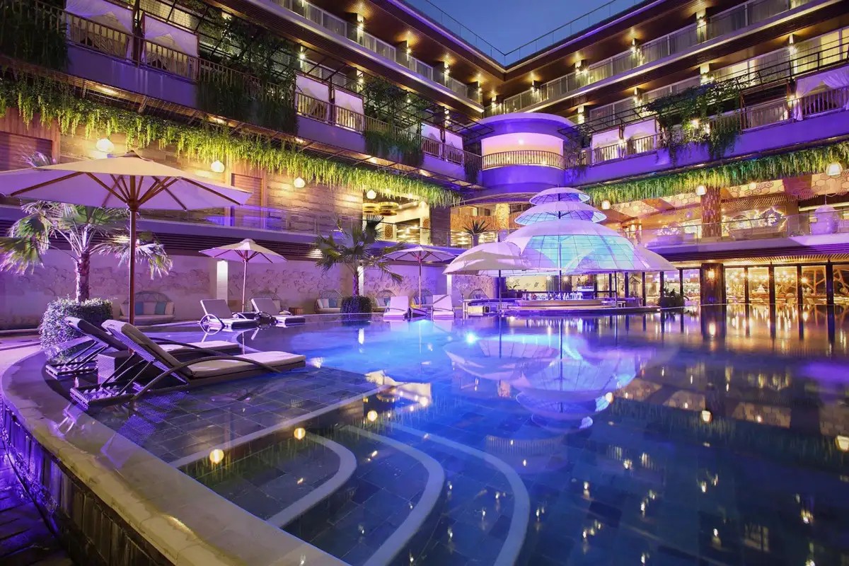 THE CRYSTAL LUXURY BAY RESORT NUSA DUA