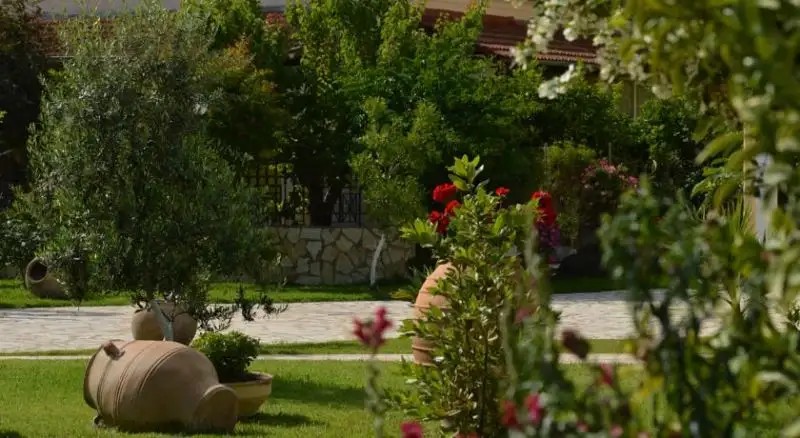 KONSTANTINA APARTMENTS