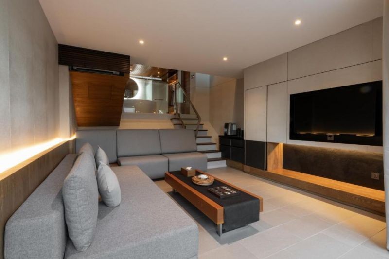 duplex grand pool villa