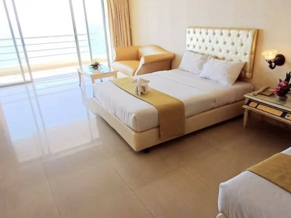 ADRIATIC PALACE