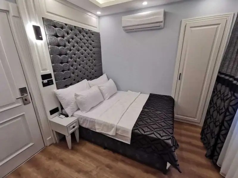 LUXX GARDEN HOTEL