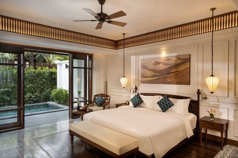 private pool suite