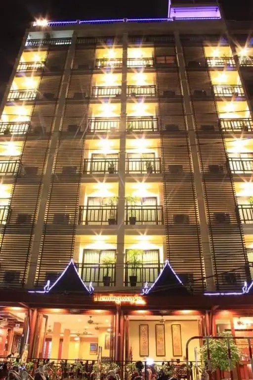 PATONG HEMINGWAYS