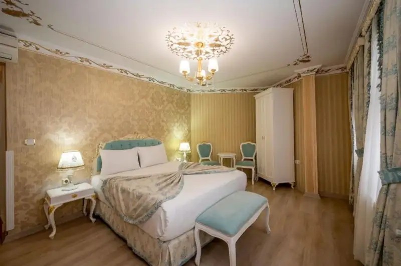 VILLA PARADISO HOTEL