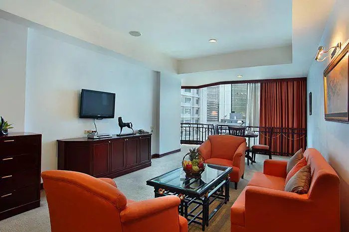 TAIPAN HOTEL