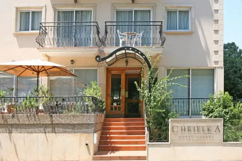 CHRIELKA APT