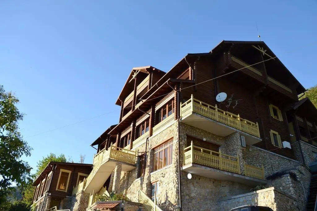 ВИЛЛА АКВАВИЗИ (VILLA AKVAVIZI)