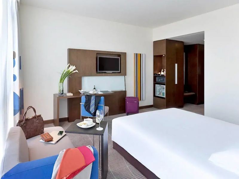 superior with 1 double bed and sofa