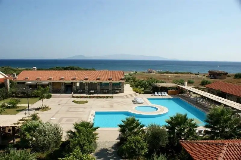 FLOW DATCA SURF & BEACH CLUB