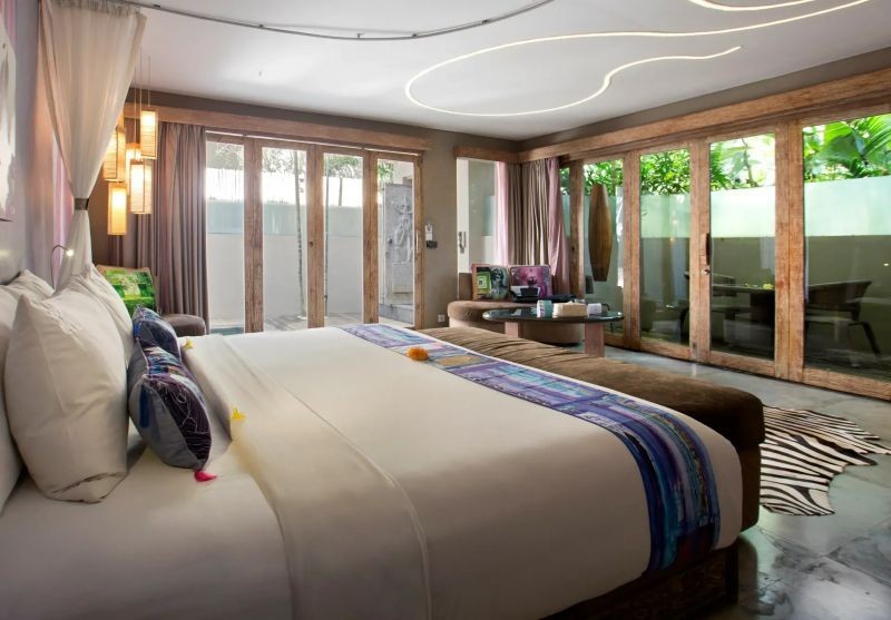 1 bedroom suite with pool