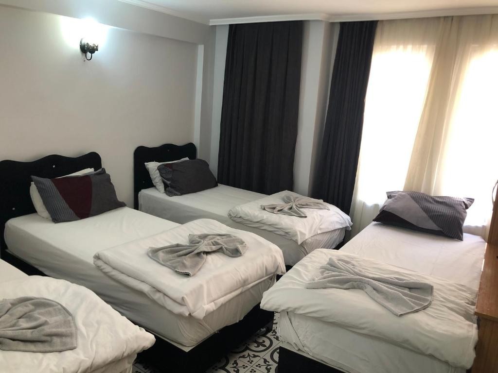 REYDEL HOTEL