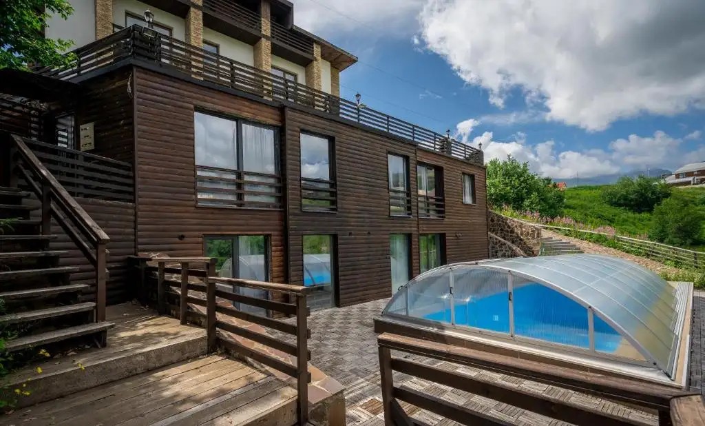 GOOD AURA