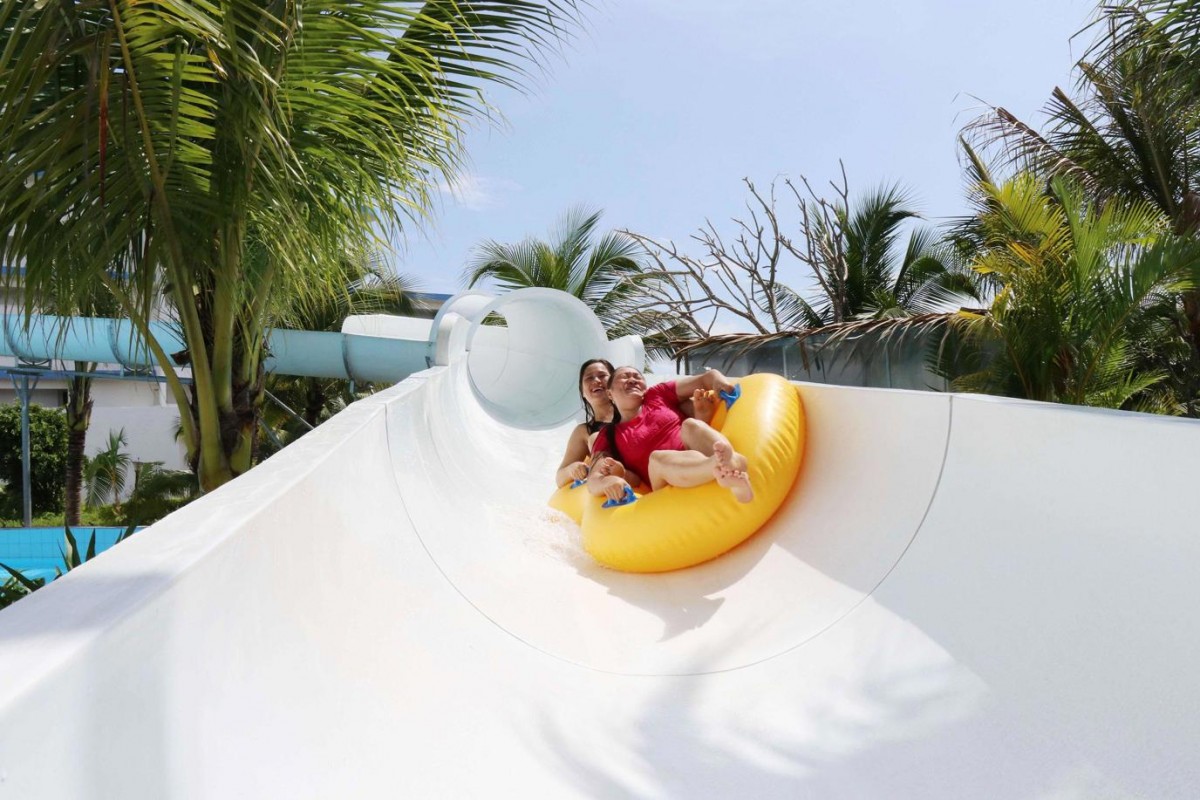 RIVIERA BEACH RESORT CAM RANH