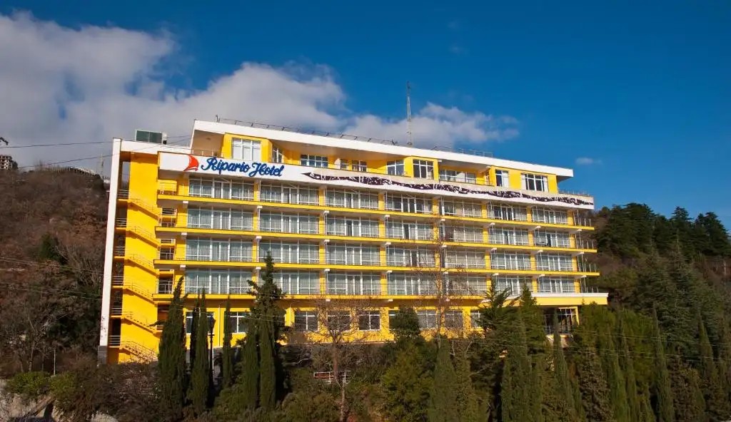 RIPARIO HOTEL GROUP