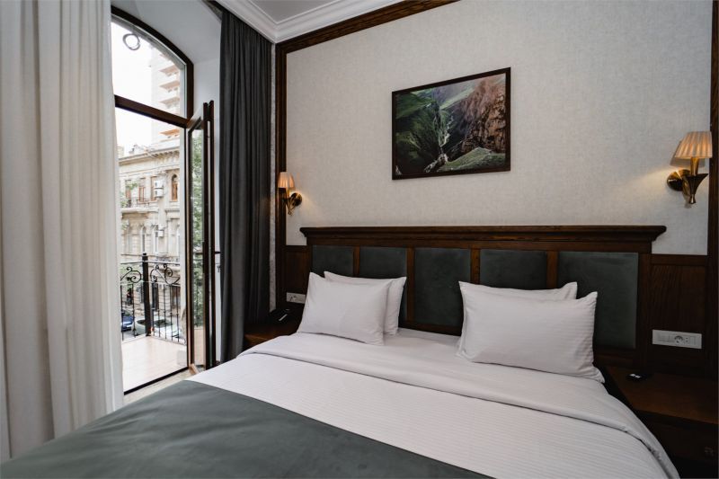deluxe with balcony
