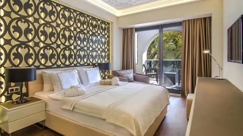 HALAL PARADISE DIDIM