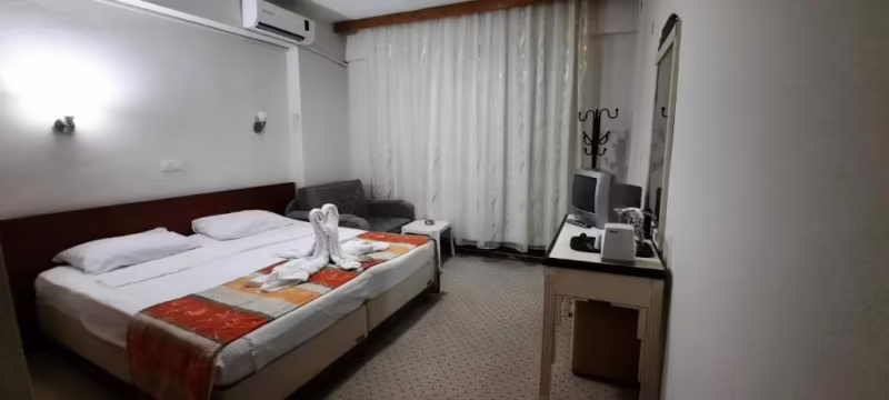 EFSANE HOTEL